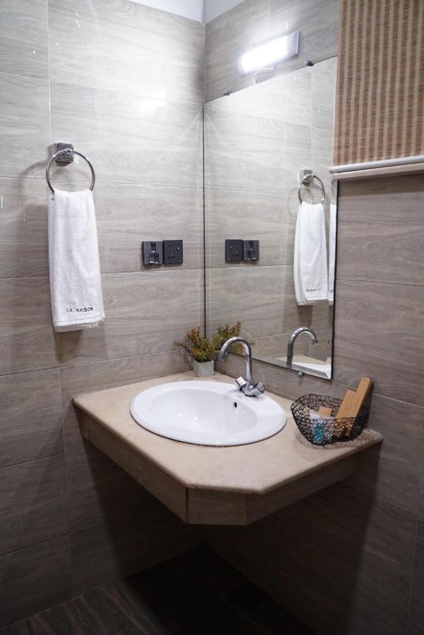 La Maison Islamabad Otel Dış mekan fotoğraf