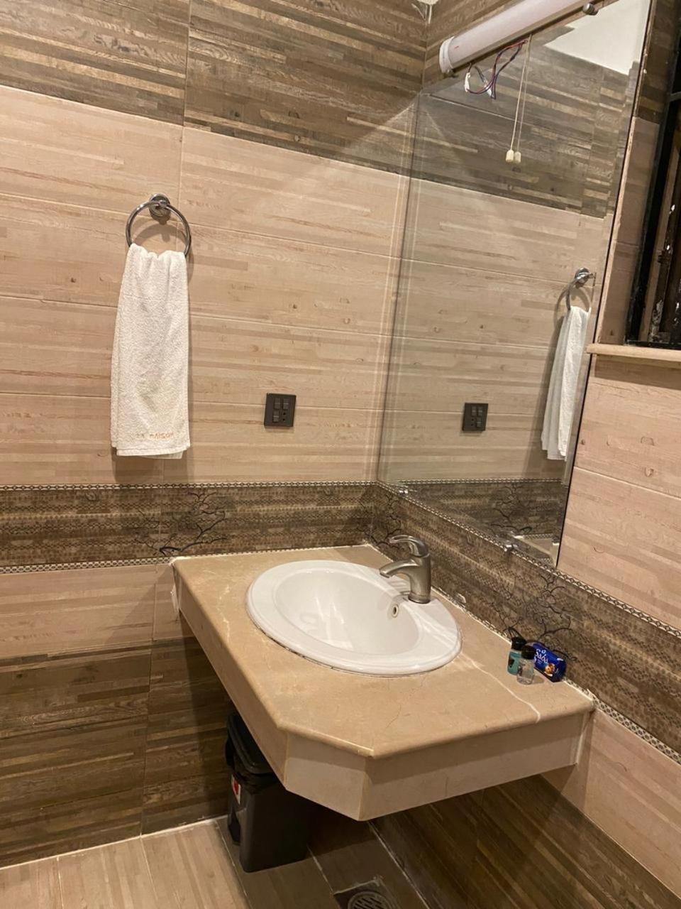 La Maison Islamabad Otel Dış mekan fotoğraf