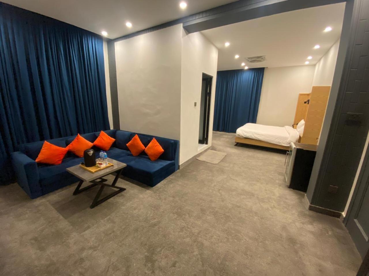 La Maison Islamabad Otel Dış mekan fotoğraf