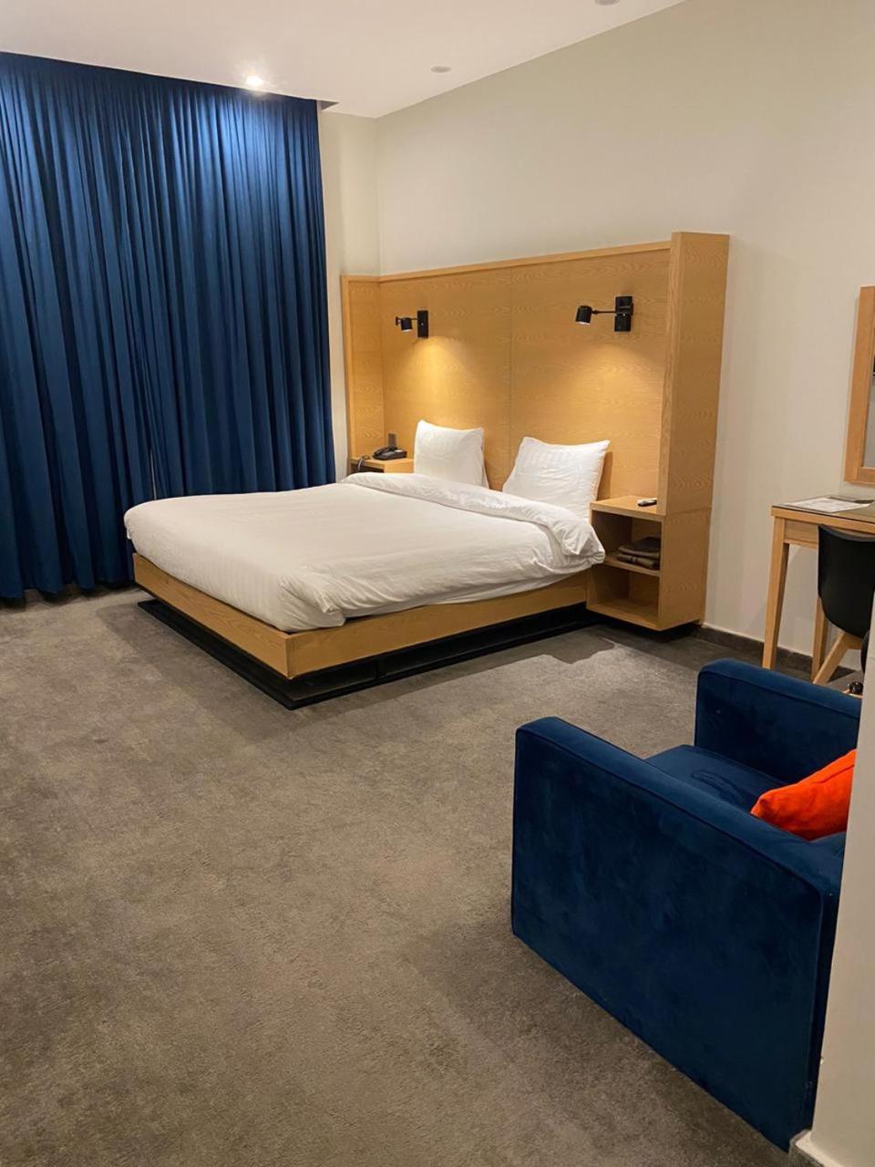 La Maison Islamabad Otel Dış mekan fotoğraf